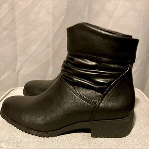 Croft and Barrow ankle boot